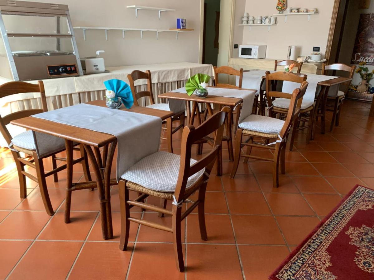 Bed and Breakfast Al Borgo Лукка Экстерьер фото