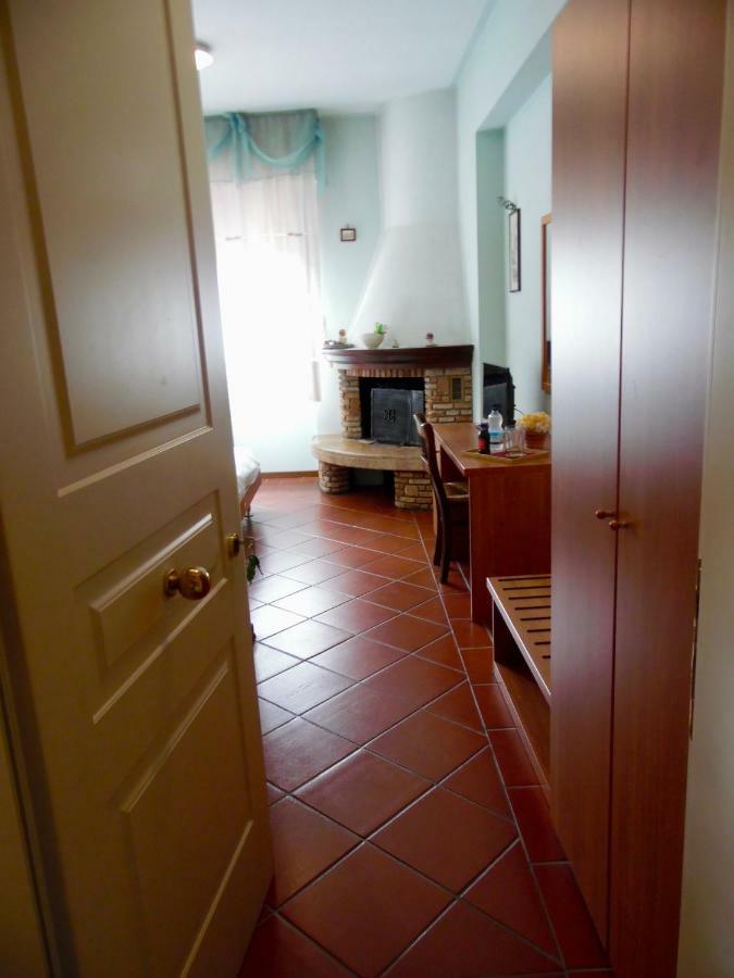 Bed and Breakfast Al Borgo Лукка Экстерьер фото