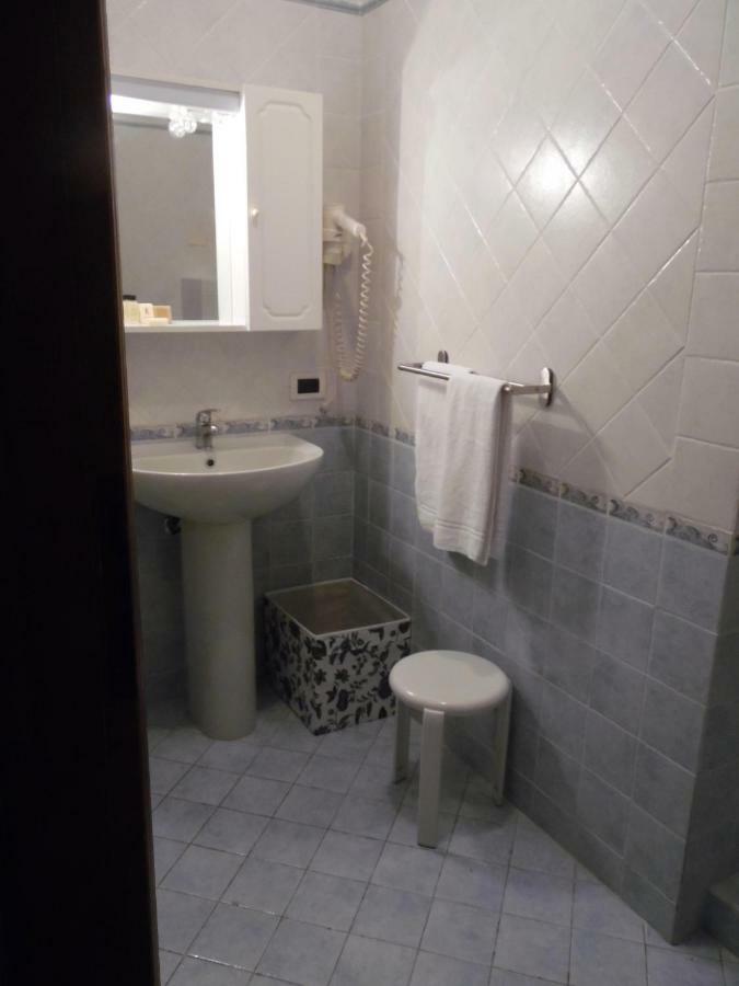 Bed and Breakfast Al Borgo Лукка Экстерьер фото